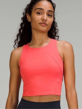 Lululemon Invigorate Training‎ Crop Tank Top Pale Raspberry Size 4